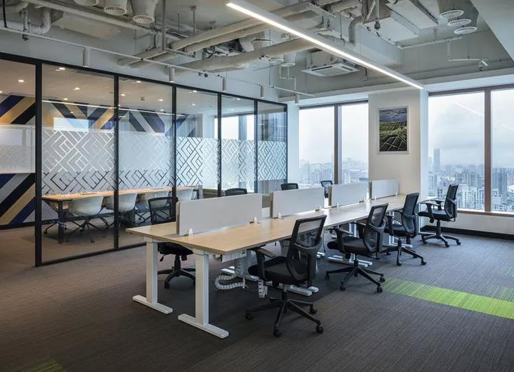 板式辦公家具更具性?xún)r(jià)比